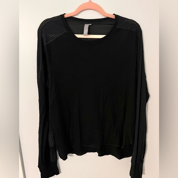 Sweaty Betty size XXL Plus Activewear Top Long Sleeve Lightweight Breathable - Picture 2 of 6